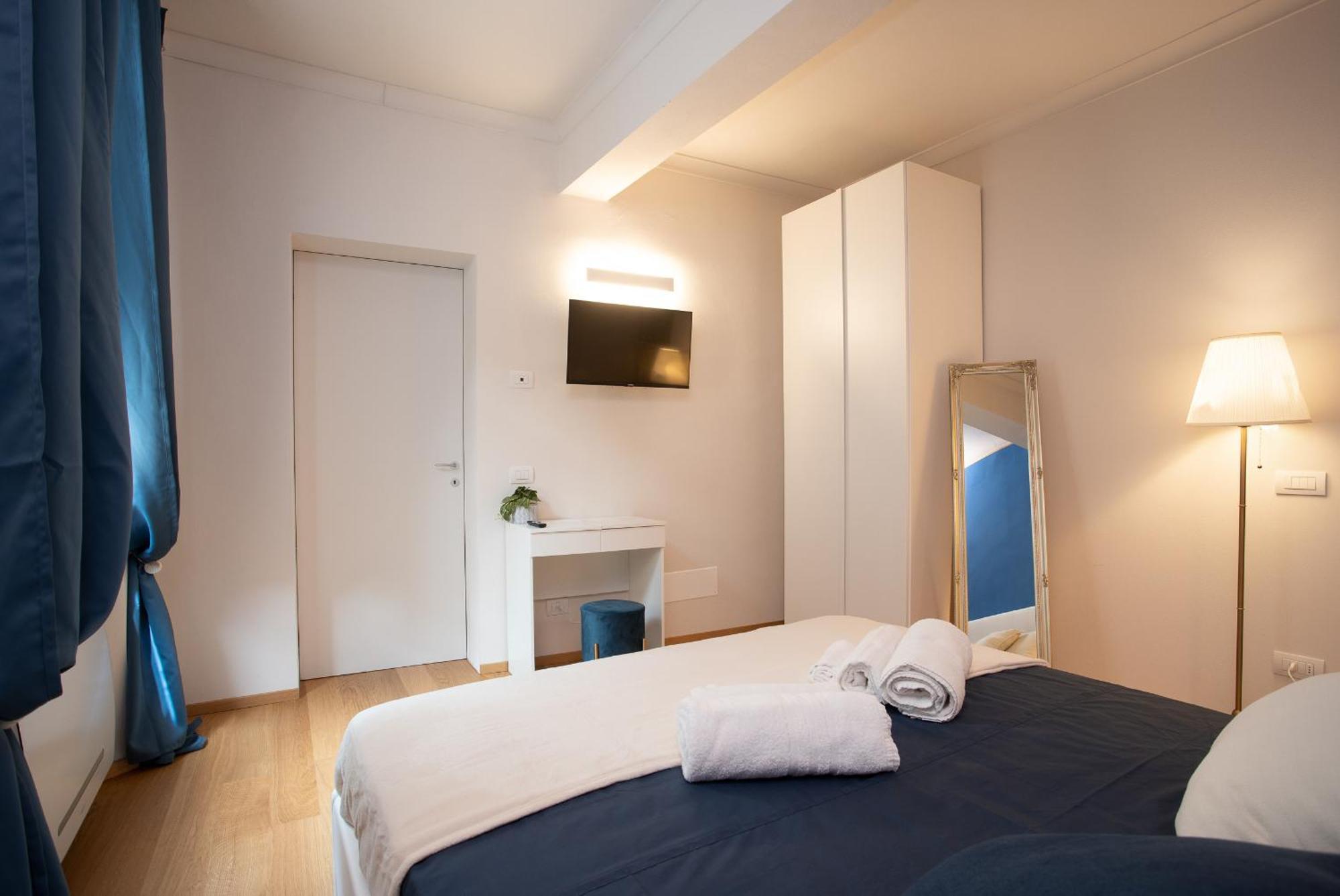 Freedom Suites Parma Bagian luar foto
