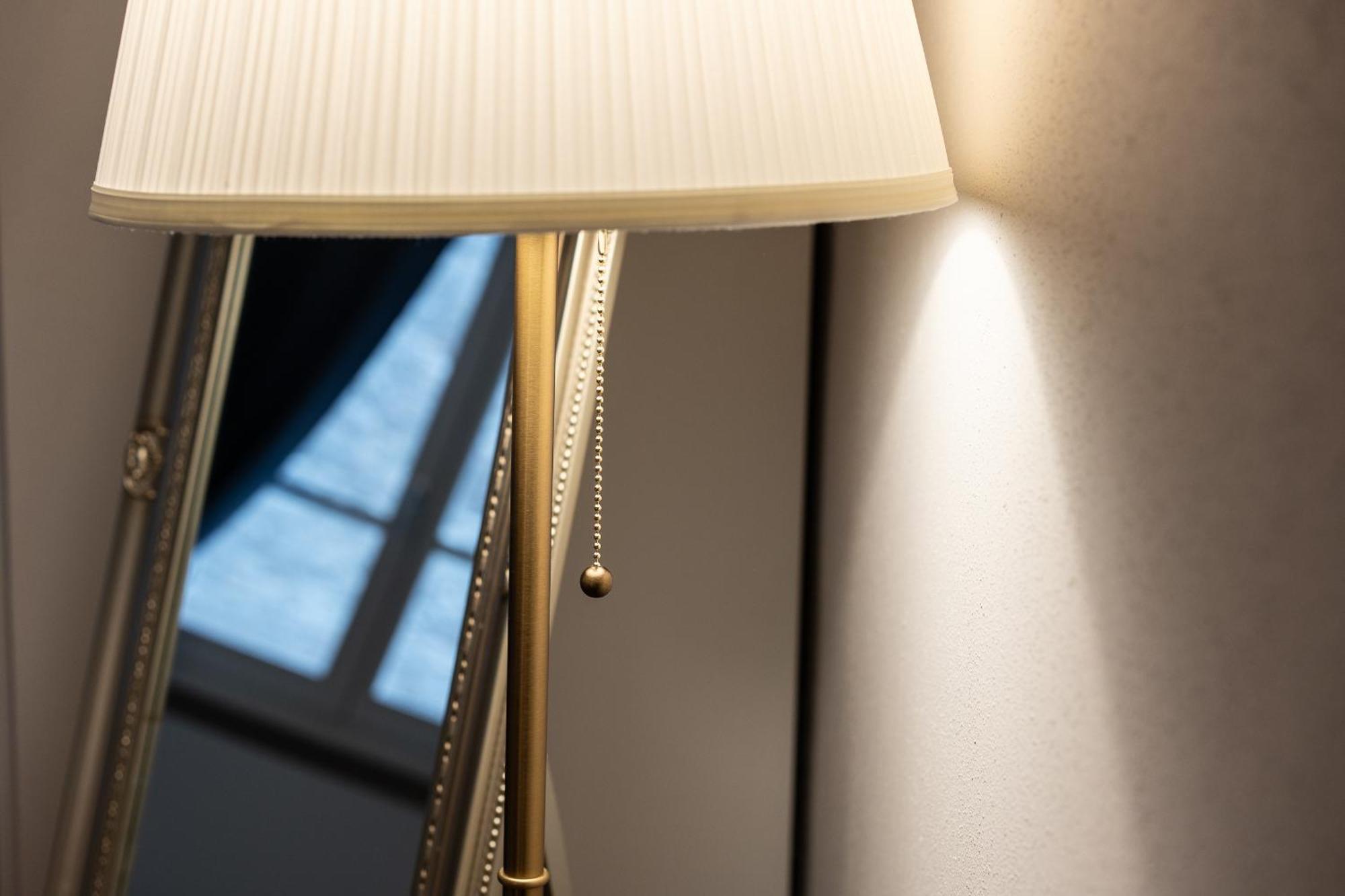 Freedom Suites Parma Bagian luar foto