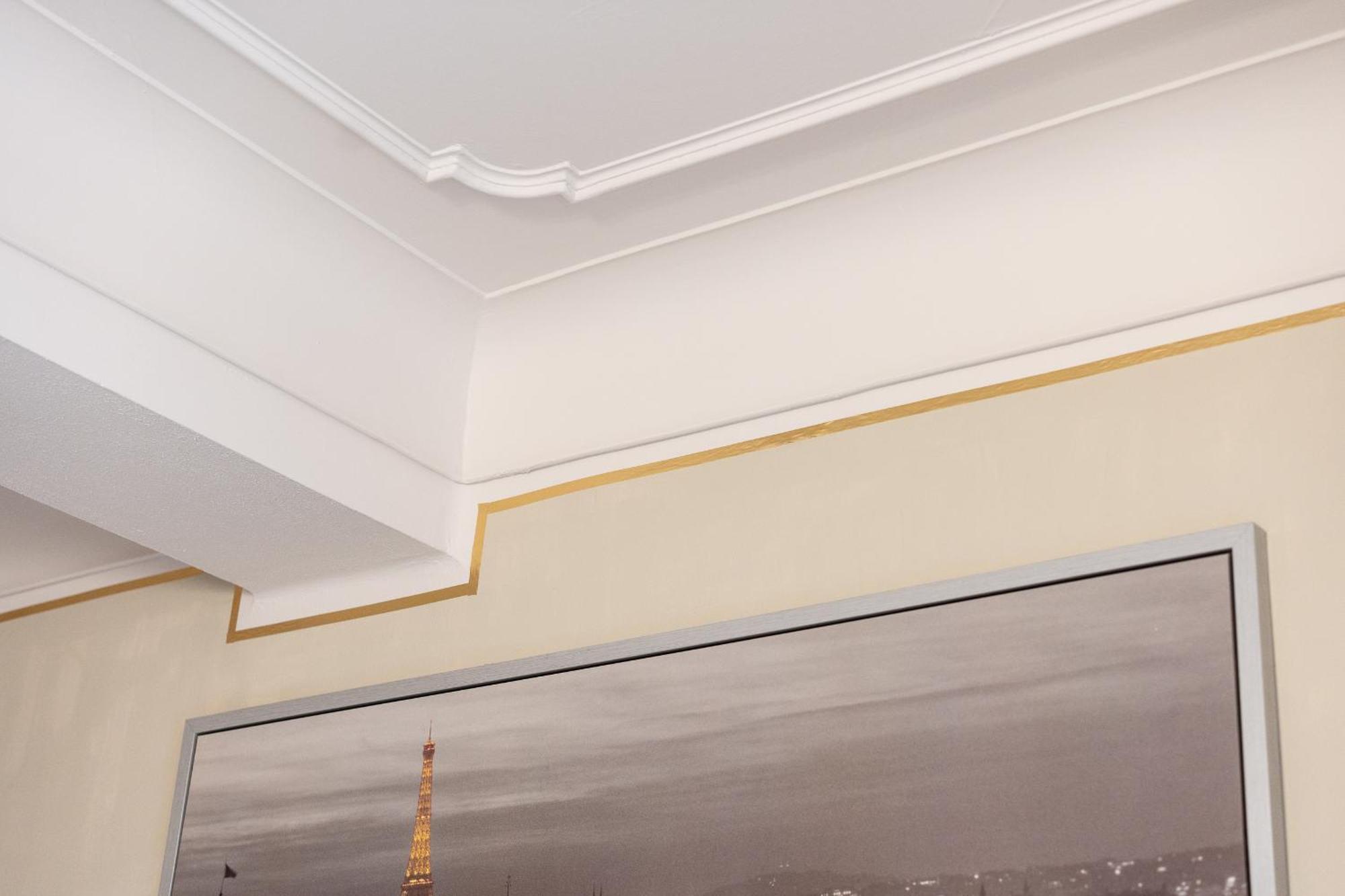 Freedom Suites Parma Bagian luar foto